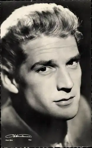 Ak Schauspieler Georges Marchal, Portrait