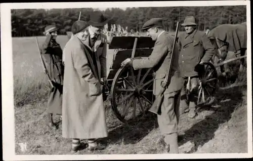 Ak Juliana der Niederlande, Bernhard zur Lippe-Biesterfeld, Jagd 1936