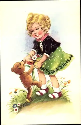 Ak Mädchen tanzt mit Teddy auf einer Wiese