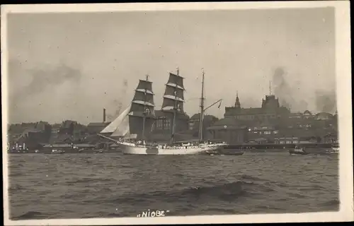 Foto Ak Deutsches Kriegsschiff, Niobe, Segelschiff, Schulschiff
