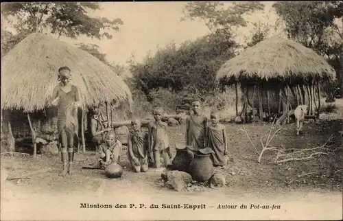 Ak Afrikanische Mission, Dorfszene, afrikanische Kinder