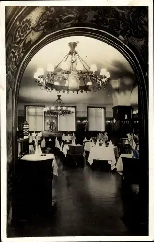 Ak Ungarn, Blick ins Restaurant