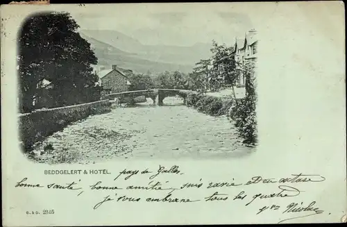 Ak Beddgelert Wales, Teilansicht, Hotel, Brücke