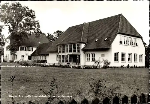 Ak Bergen in der Lüneburger Heide, Landwirtschaftliche Berufsschule