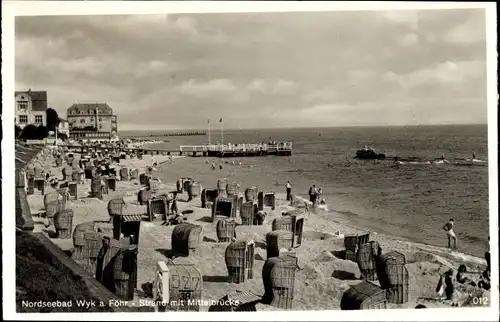 Ak Wyk auf Föhr Nordfriesland, Strand, Mittelbrücke