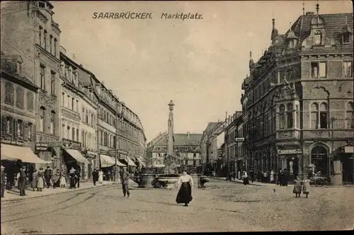 Ak Saarbrücken im Saarland, Marktplatz