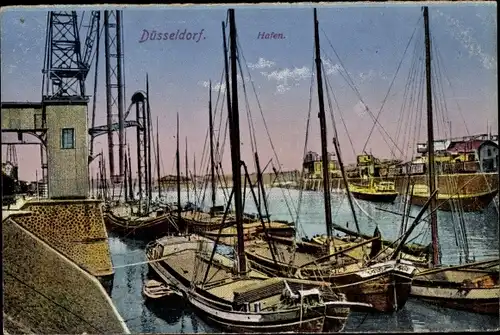 Ak Düsseldorf am Rhein, Hafen, Schiffe, Kran