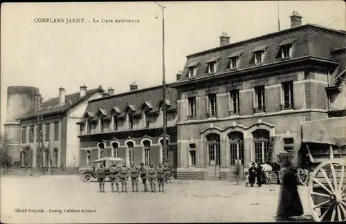 Ak Conflans Jarny Meurthe et Moselle, Gare, Soldaten