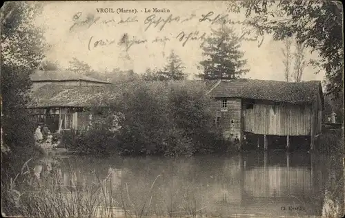 Ak Vroil Marne, Le Moulin