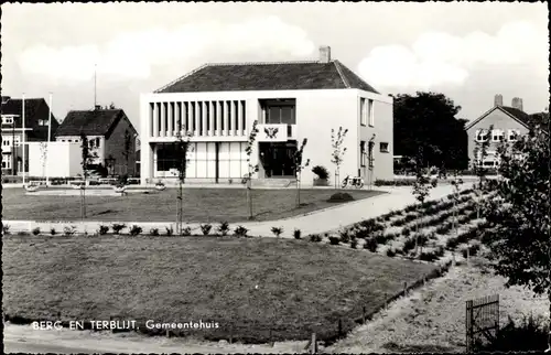 Ak Berg und Terblijt Limburg Niederlande, Rathaus