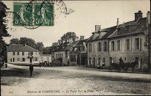 Ak Compiègne Oise, Le Franc Port la Place