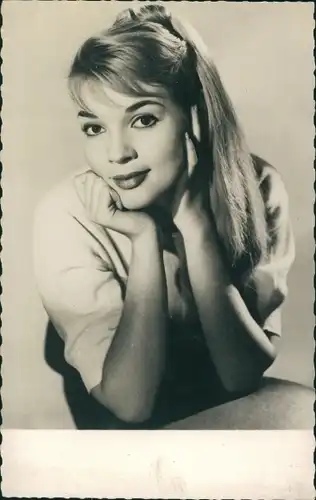 Ak Schauspielerin Agnes Laurent, Portrait, Carboplane