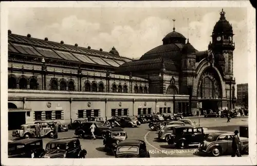 Ak Köln am Rhein, Hauptbahnhof, Autos, Passanten