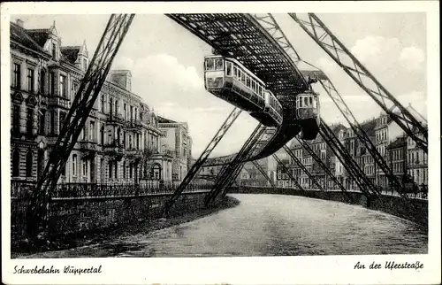 Ak Wuppertal in Nordrhein Westfalen, Uferstraße, Schwebebahn