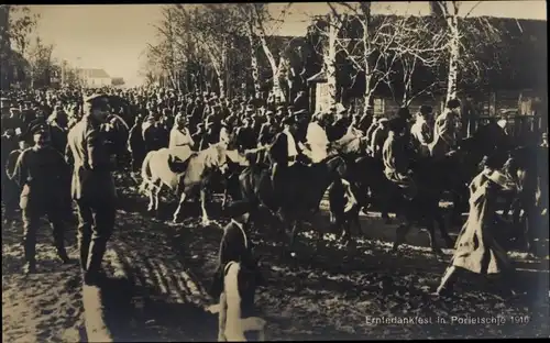 Ak Erntedankfest in Porietschje 1916, Festzug, Bauern