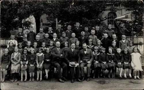 Foto Ak Konstantinow, Gruppenbild, Menschengruppe, Jahr 1936