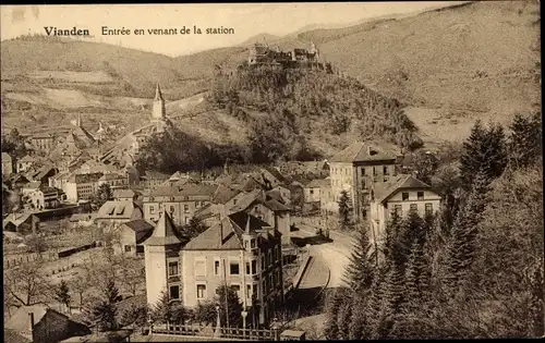 Ak Vianden Luxemburg, Eingang vom Bahnhof