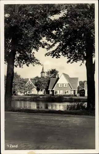 Ak 't Zandt Groningen Niederlande, Fluss, Häuser, Ortsansicht