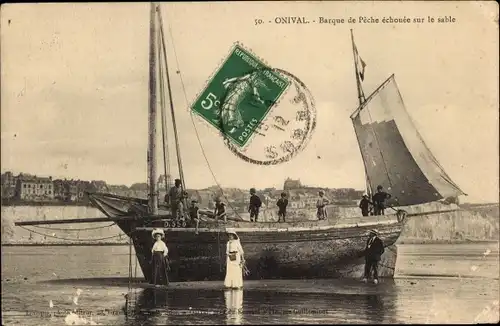 Ak Onival Ault Somme, Fischerboot im Sand