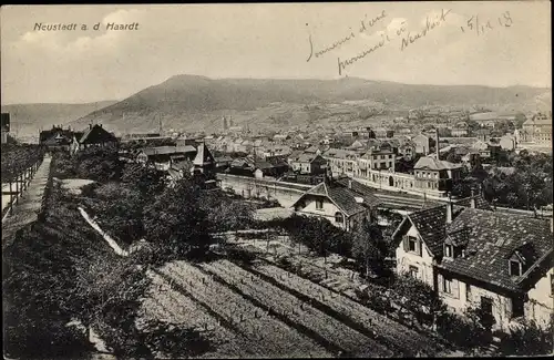 Ak Neustadt an der Haardt Neustadt an der Weinstraße, Panorama, Bahnhof