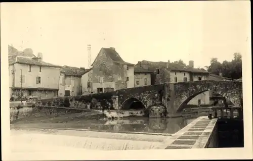 Foto Ak Nérac Lot et Garonne, Brücke, Wehr