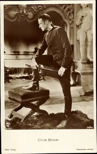 Ak Schauspieler Clive Brook, Portrait, Ross Verlag, Filmszene