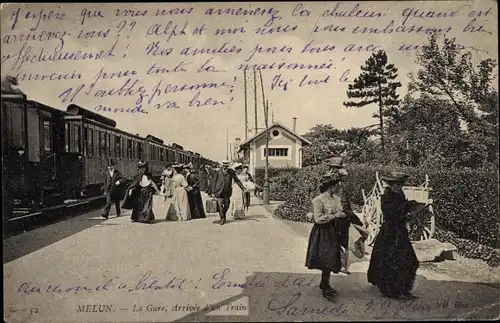 Ak Melun Seine et Marne, Bahnhof, Ankunft eines Zuges