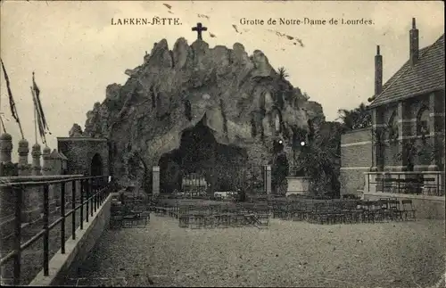 Ak Lourdes Hautes Pyrénées, Grotte Unserer Lieben Frau von Lourdes