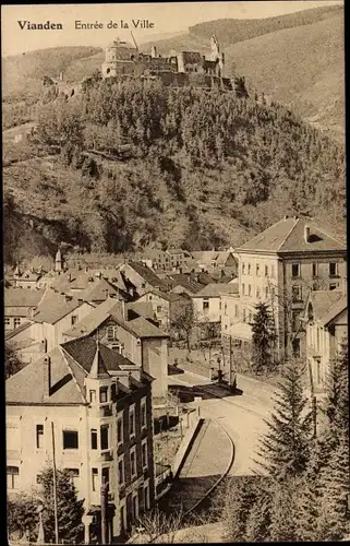 Ak Vianden Luxembourg, Eingang zur Stadt