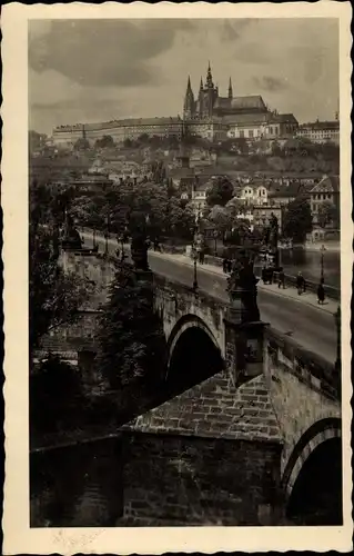 Ak Hradčany Hradschin Praha Prag Tschechien, Teilansicht, Brücke