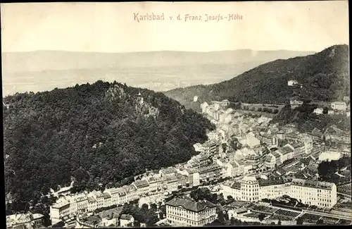 Ak Karlovy Vary Karlsbad Stadt, Totale von der Franz Josefs Höhe