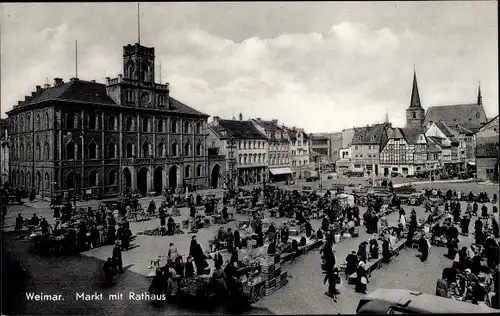 Ak Weimar in Thüringen, Markt mit Rathaus