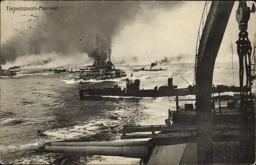 Ak Deutsche Kriegsschiffe, Geschwader im Manöver, Torpedoboot, Geschütze, Kaiserliche Marine