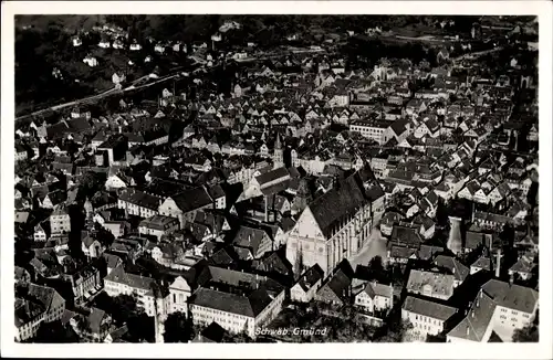 Ak Schwäbisch Gmünd in Württemberg, Totalansicht, Fliegeraufnahme