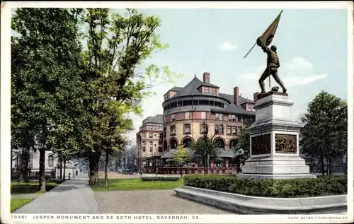 Ak Svannah Georgia USA, Jasper Monument und DeSoto Hotel