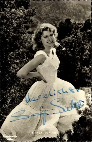 Ak Schauspielerin Sonja Sutter, Portrait, Autogramm