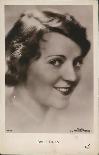 Ak Schauspielerin Dolly Davis, Portrait