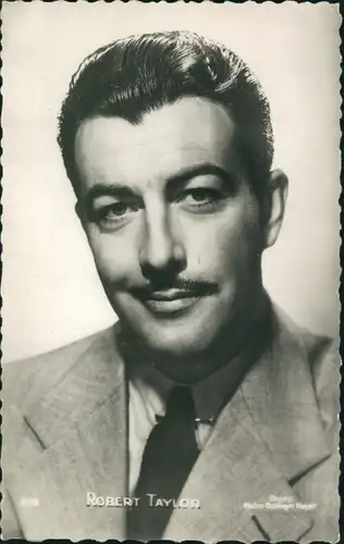 Ak Schauspieler Robert Taylor, Portrait, Metro Goldwyn Mayer