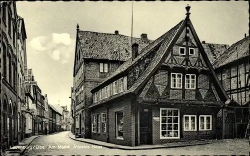 Ak Lauenburg an der Elbe, Am Markt, Ältestes Haus