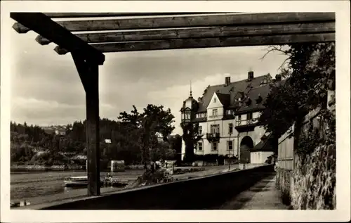 Ak Saalburg in Thüringen, HO Hotel Kranich mit Strandweg