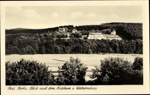 Ak Bad Berka in Thüringen, Blick nach Ärzteheim und Wilhelmsburg