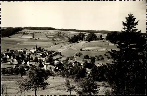 Ak Eineborn in Thüringen, Gesamtansicht, Kirche