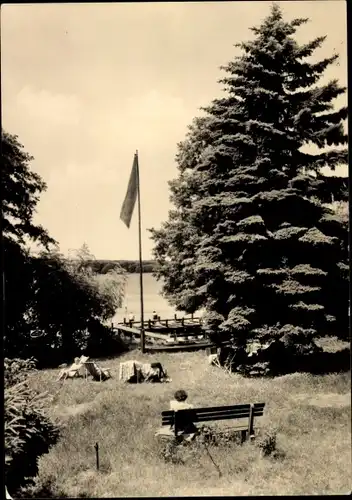 Ak Diensdorf Radlow am Scharmützelsee, Liegewiese, Bootssteg, FDGB-Erholungsheim Franz Kirsch