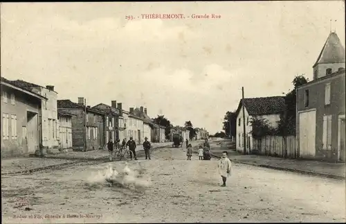 Ak Thiéblemont Vitry le François Marne, Grande Rue