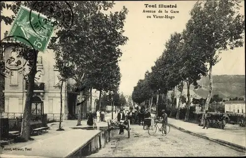 Ak Toul Nord, Avenue de la Gare oder Victor Hugo, Straßenpartie im Ort