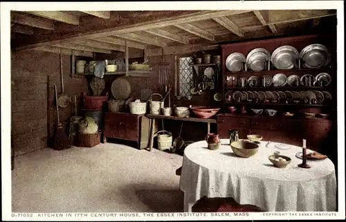 Ak Salem Massachusetts USA, The Essex Institute, Küche im Haus aus dem 17. Jahrhundert