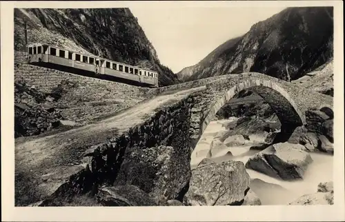 Ak Göschenen Kanton Uri, Schöllenenbahn, Zahnradbahn