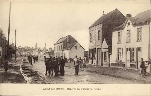 Ak Ailly sur Somme, Fabrikarbeiter, Straßenpartie