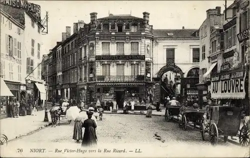 Ak Niort Deux Sèvres, Rue Victor Hugo, Rue Ricard