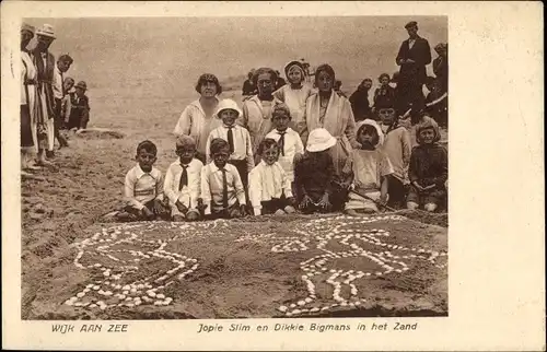 Ak Wijk aan Zee Beverwijk Nordholland, Kinder am Strand, Sandbild Jopie Slim, Dikkie Bigmans